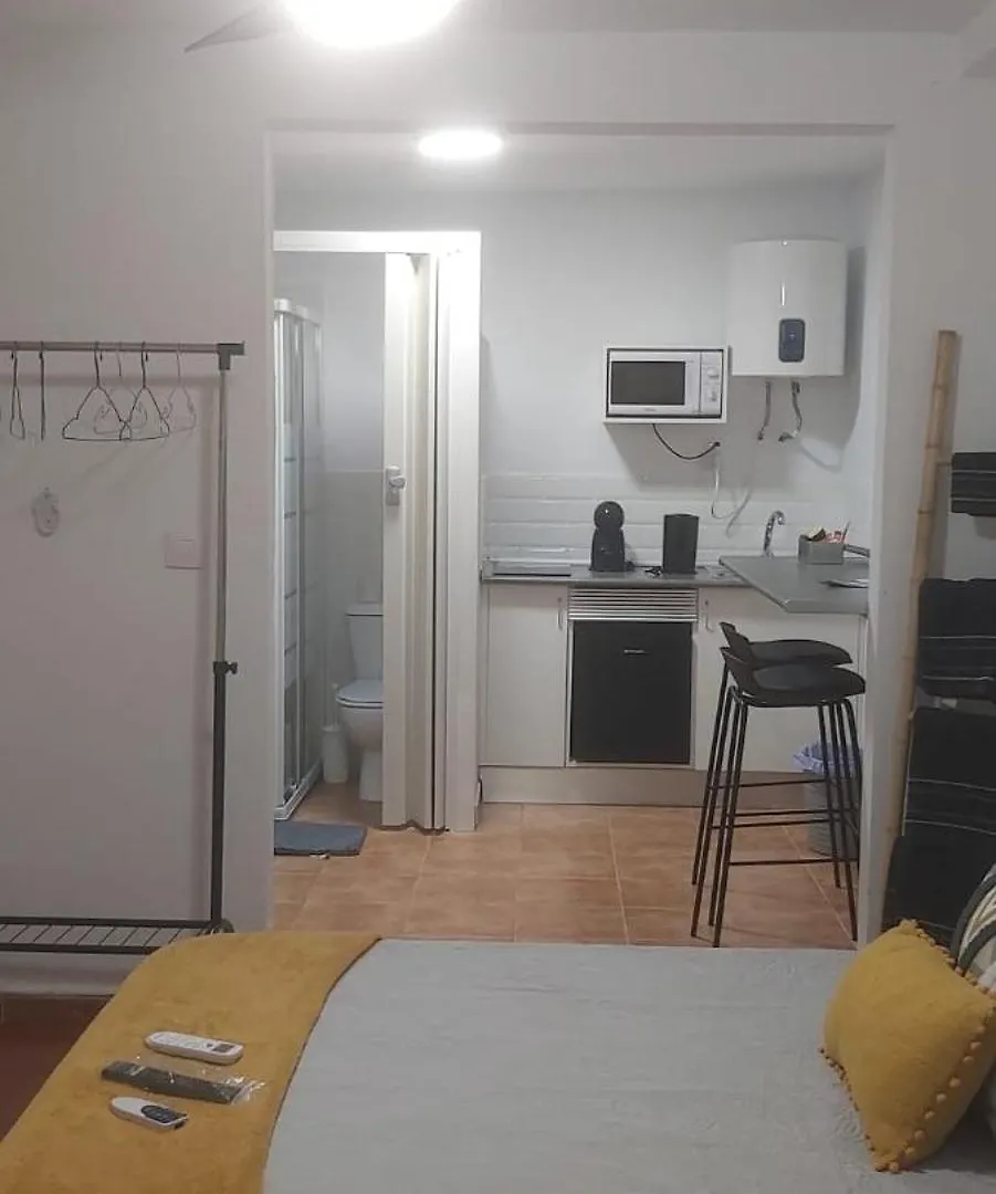 Loft 3 Nuevo,Tercera Planta Sin Ascensor,Pequeno Y Coqueto,Wifi Y Aire Acondicionado Lejlighed La Línea de la Concepción Spanien